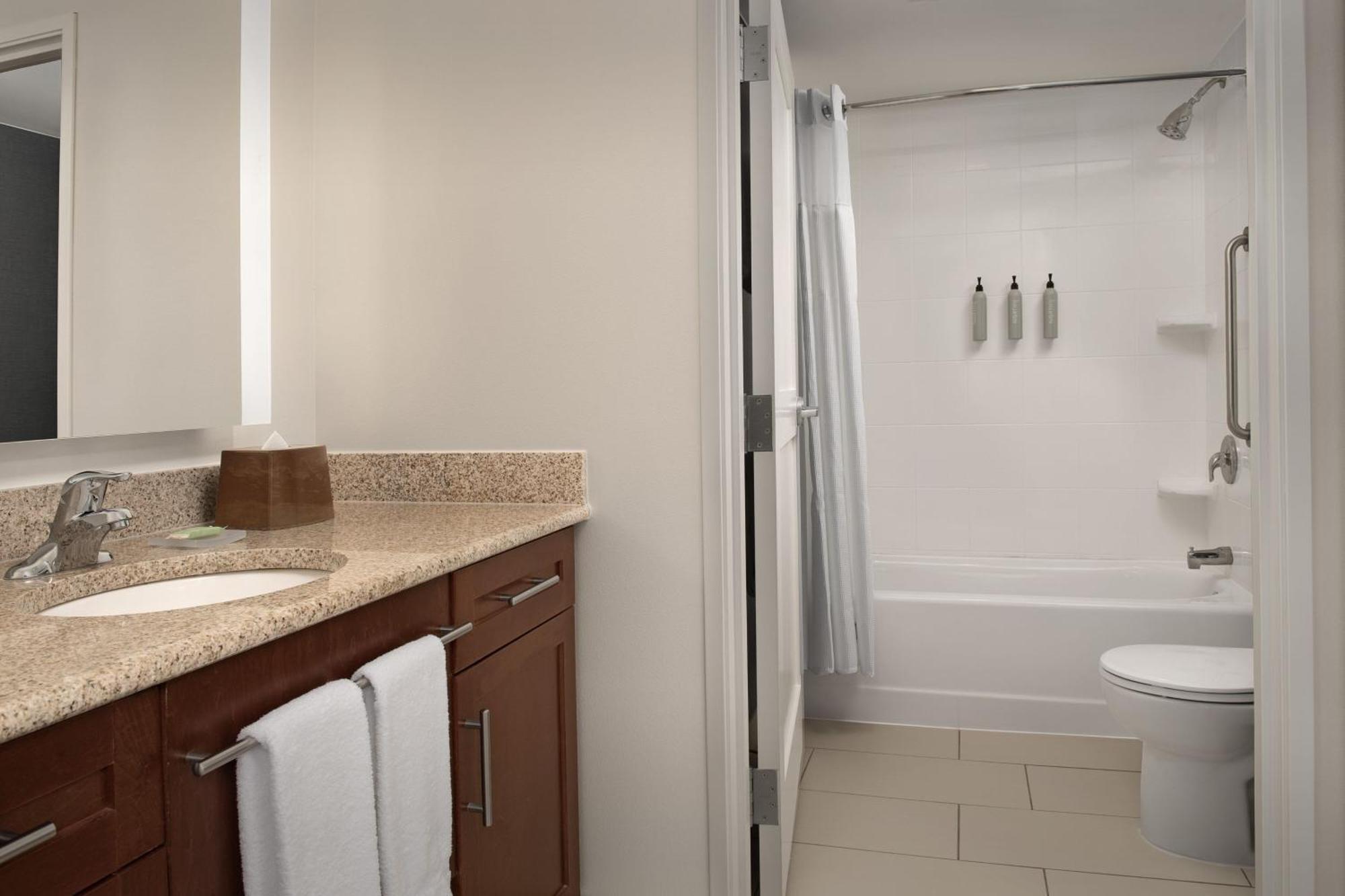 Residence Inn By Marriott Syracuse Downtown At Armory Square Экстерьер фото